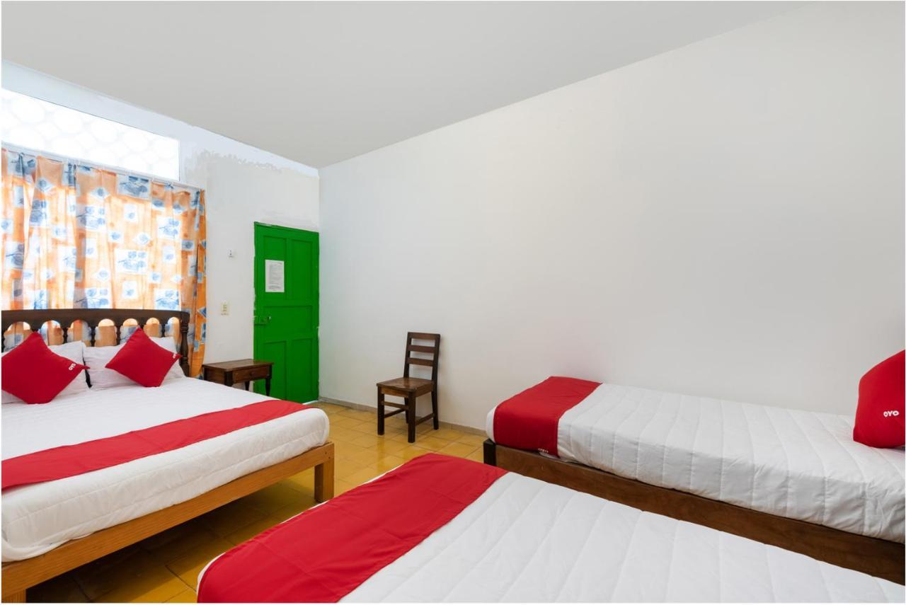 Oyo Hotel Las Palmas Cuyutlan Manzanillo Zewnętrze zdjęcie