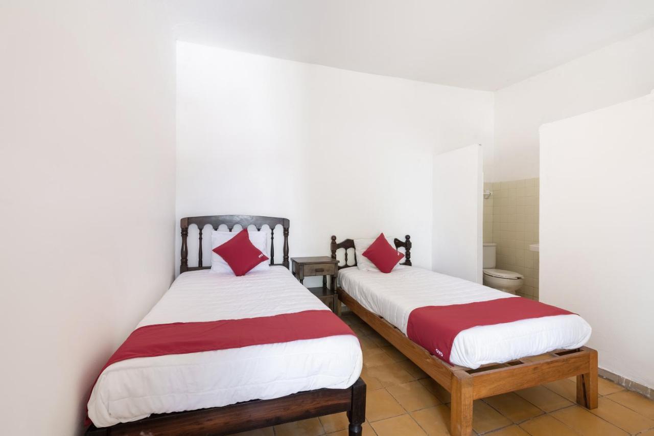 Oyo Hotel Las Palmas Cuyutlan Manzanillo Zewnętrze zdjęcie