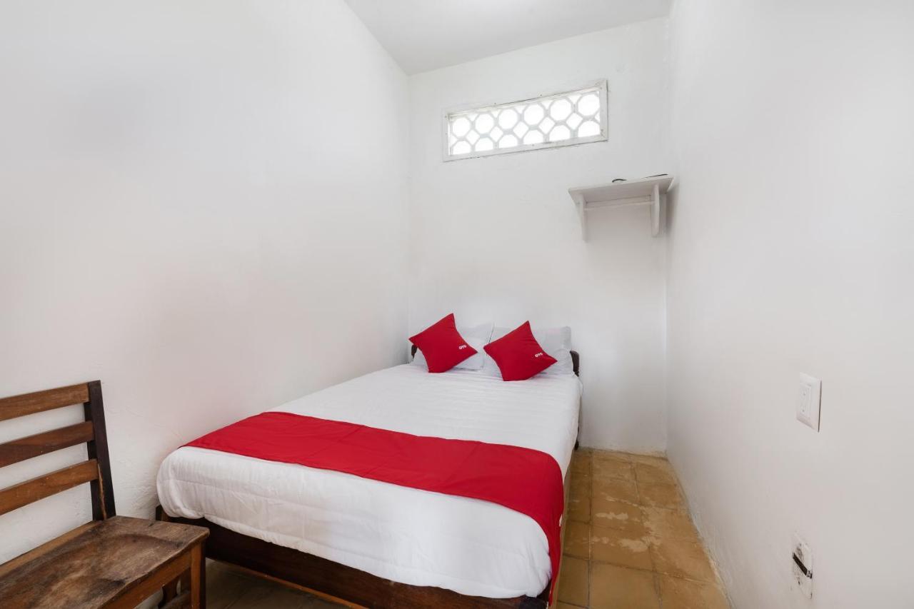 Oyo Hotel Las Palmas Cuyutlan Manzanillo Zewnętrze zdjęcie