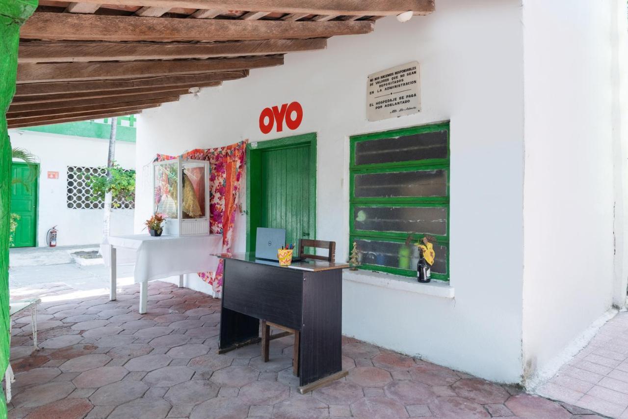 Oyo Hotel Las Palmas Cuyutlan Manzanillo Zewnętrze zdjęcie