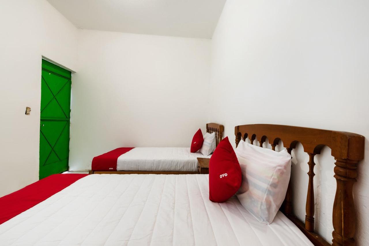 Oyo Hotel Las Palmas Cuyutlan Manzanillo Zewnętrze zdjęcie