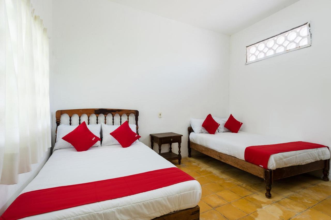 Oyo Hotel Las Palmas Cuyutlan Manzanillo Zewnętrze zdjęcie