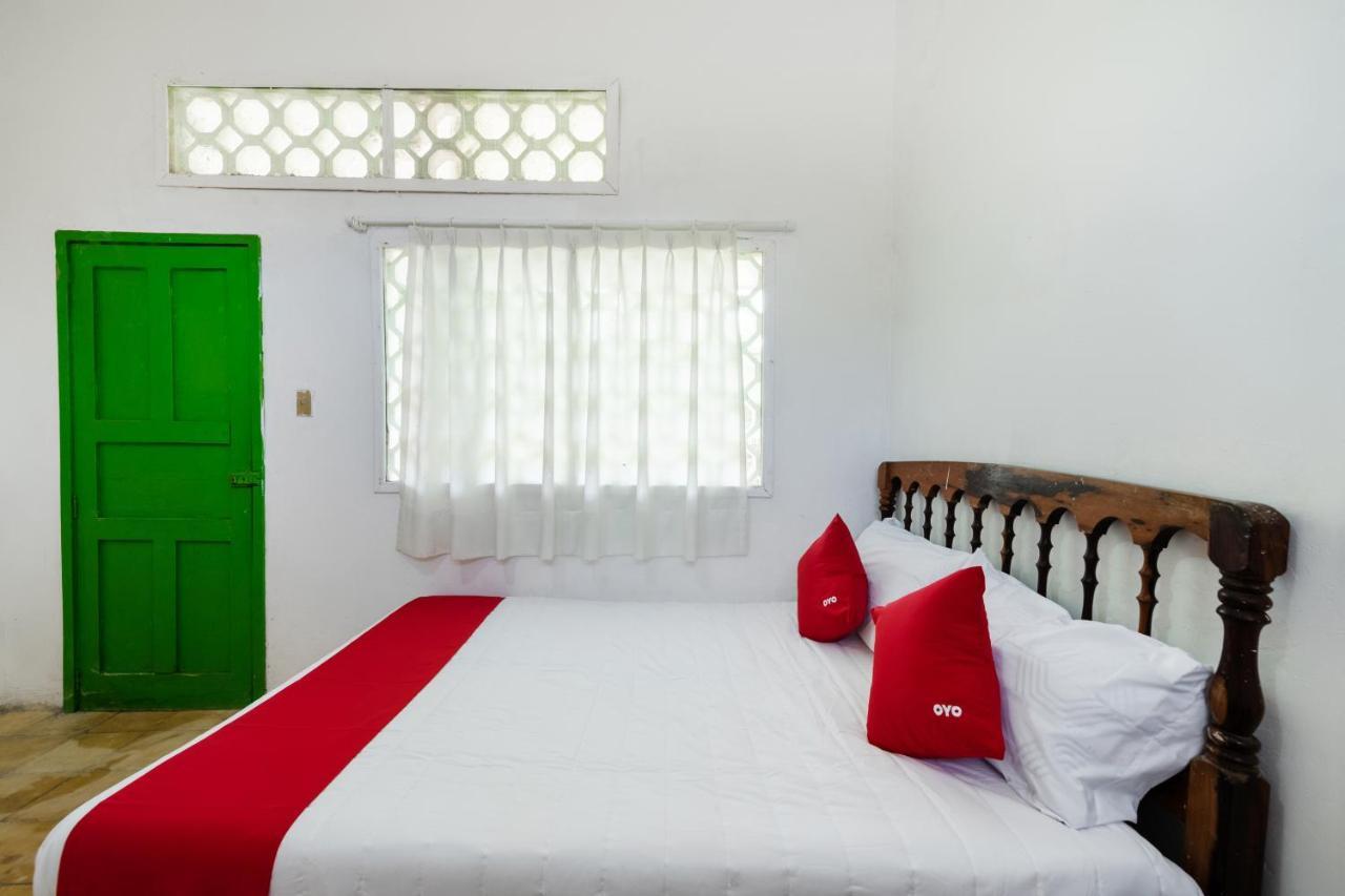 Oyo Hotel Las Palmas Cuyutlan Manzanillo Zewnętrze zdjęcie