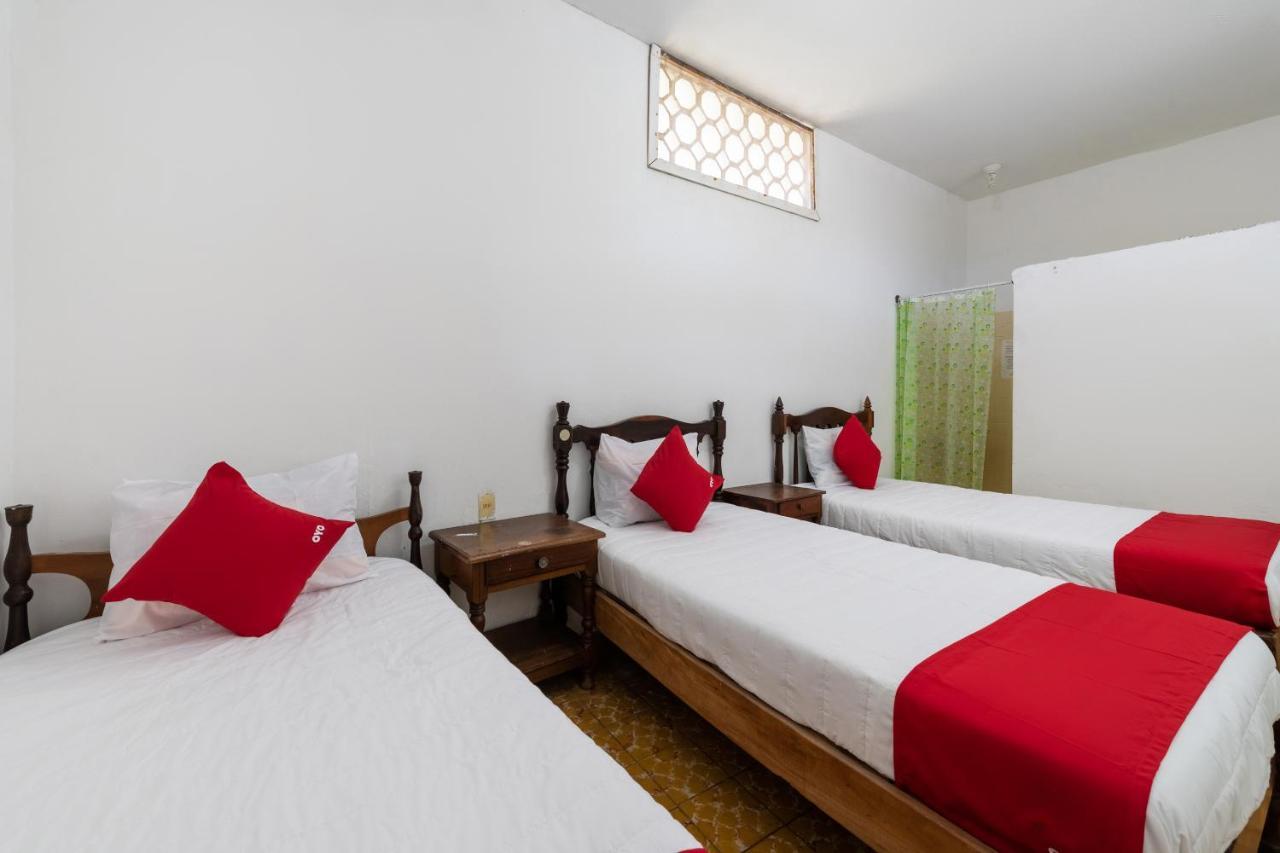Oyo Hotel Las Palmas Cuyutlan Manzanillo Zewnętrze zdjęcie