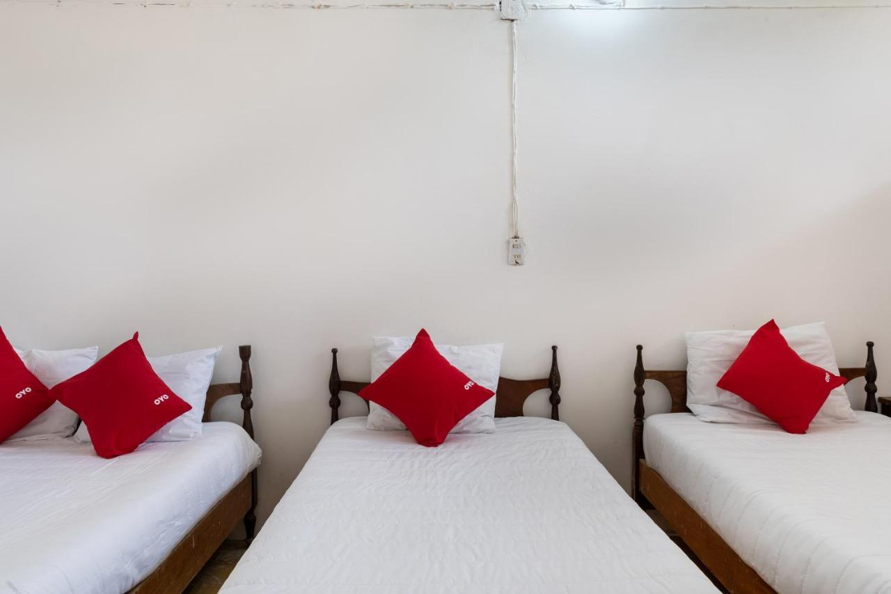 Oyo Hotel Las Palmas Cuyutlan Manzanillo Zewnętrze zdjęcie